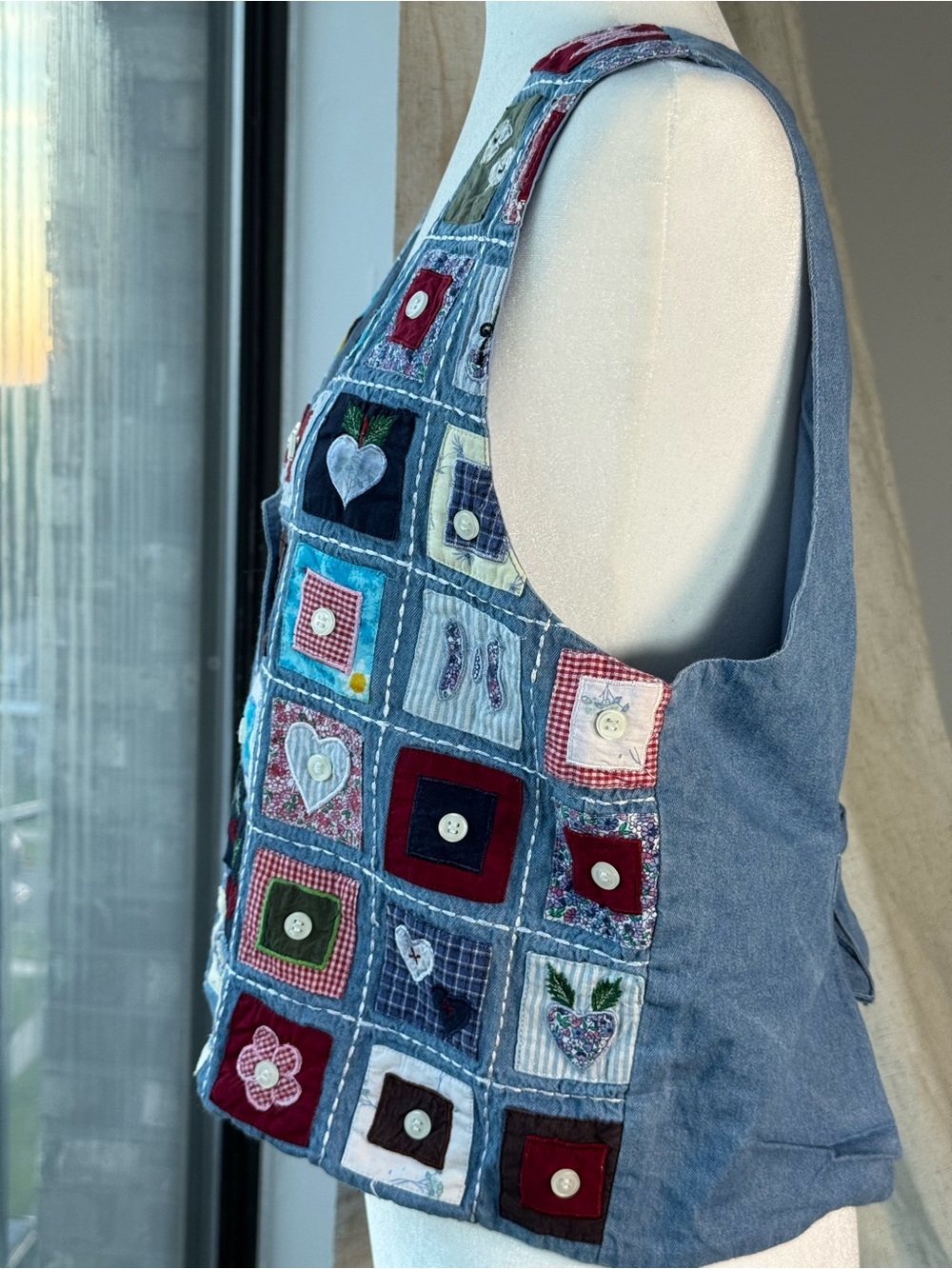 Vintage Patchwork Button-Front Vest in Blue with Multicolor Accents - Picture 4 of 8